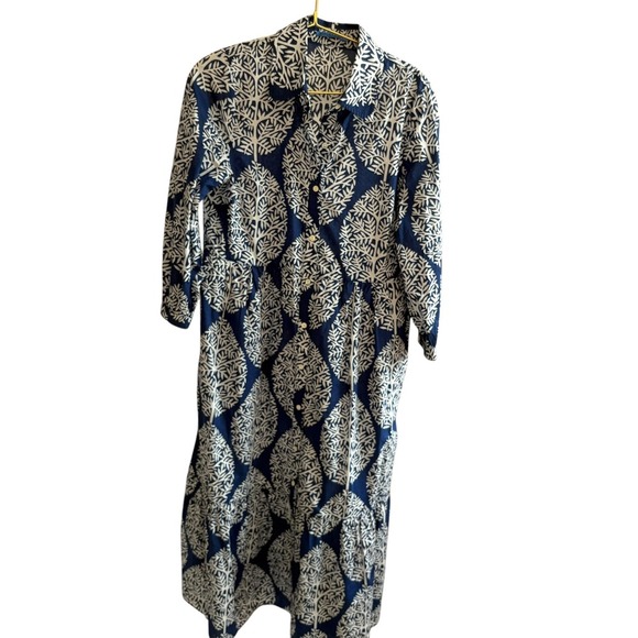 J. McLaughlin Tybee blue agra midi dress. Navy/white pattern. Size Small. EUC - Picture 4 of 12
